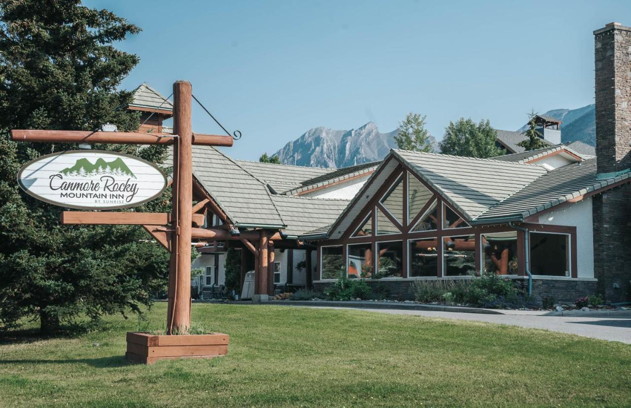 Canmore Rocky Mountain Inn Exterior foto