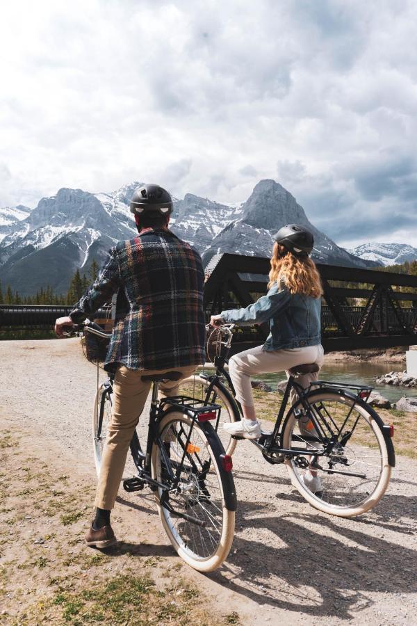 Canmore Rocky Mountain Inn Exterior foto